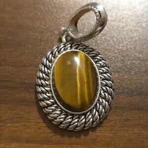 Vintage Estate Avon SP Silver Plated Tigers‎ Eye Twisted Rope Necklace Pendant